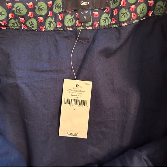 NWT, Gap Kelly Green, Navy, Pink and White 100% Cotton Floral Mini Skirt, Size 4 - Picture 3 of 7